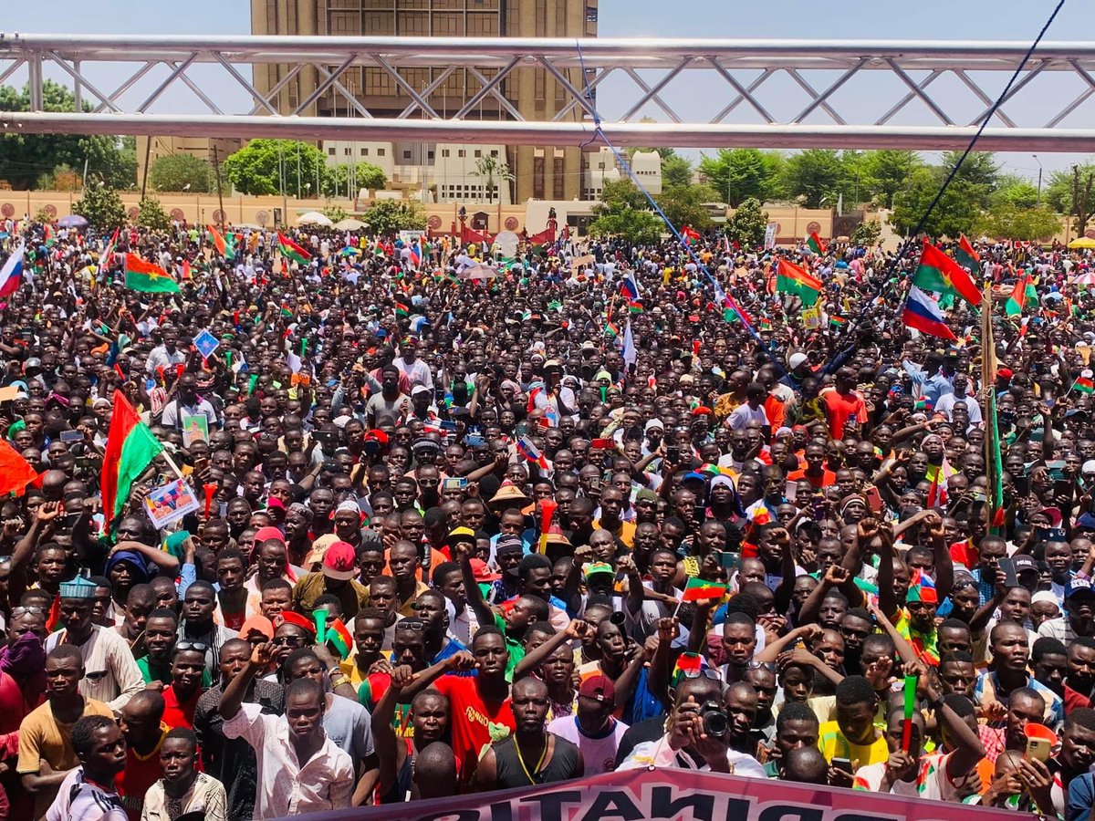 EdmondZongo's tweet photo. L’ unité du pays face à l’adversité https://t.co/C6Jh7vyfQM