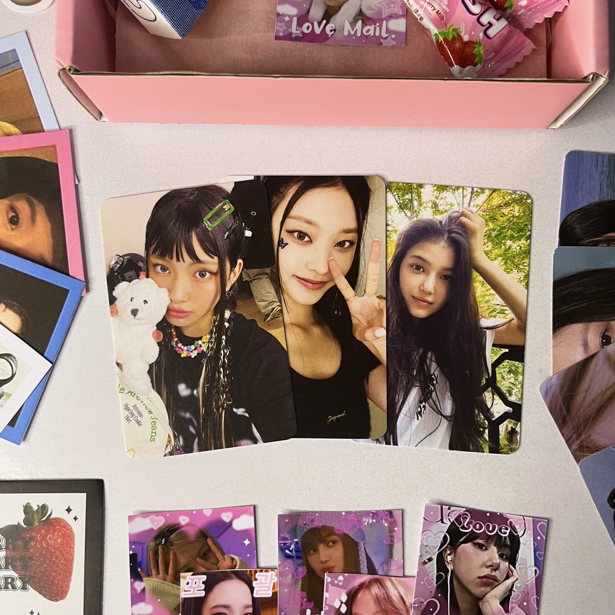 hanniyeong's tweet photo. 🎀 mail! ♡
⌗ #ai_luvmail ◡̈ 

• aaaa thank you so much @priogirlie for the smooth transaction and for packing it safely! dami ng freebies and super prettyyyyy 🤗 until next time po <3

💌 #karuceept ⊰ https://t.co/ML04MrlFFi