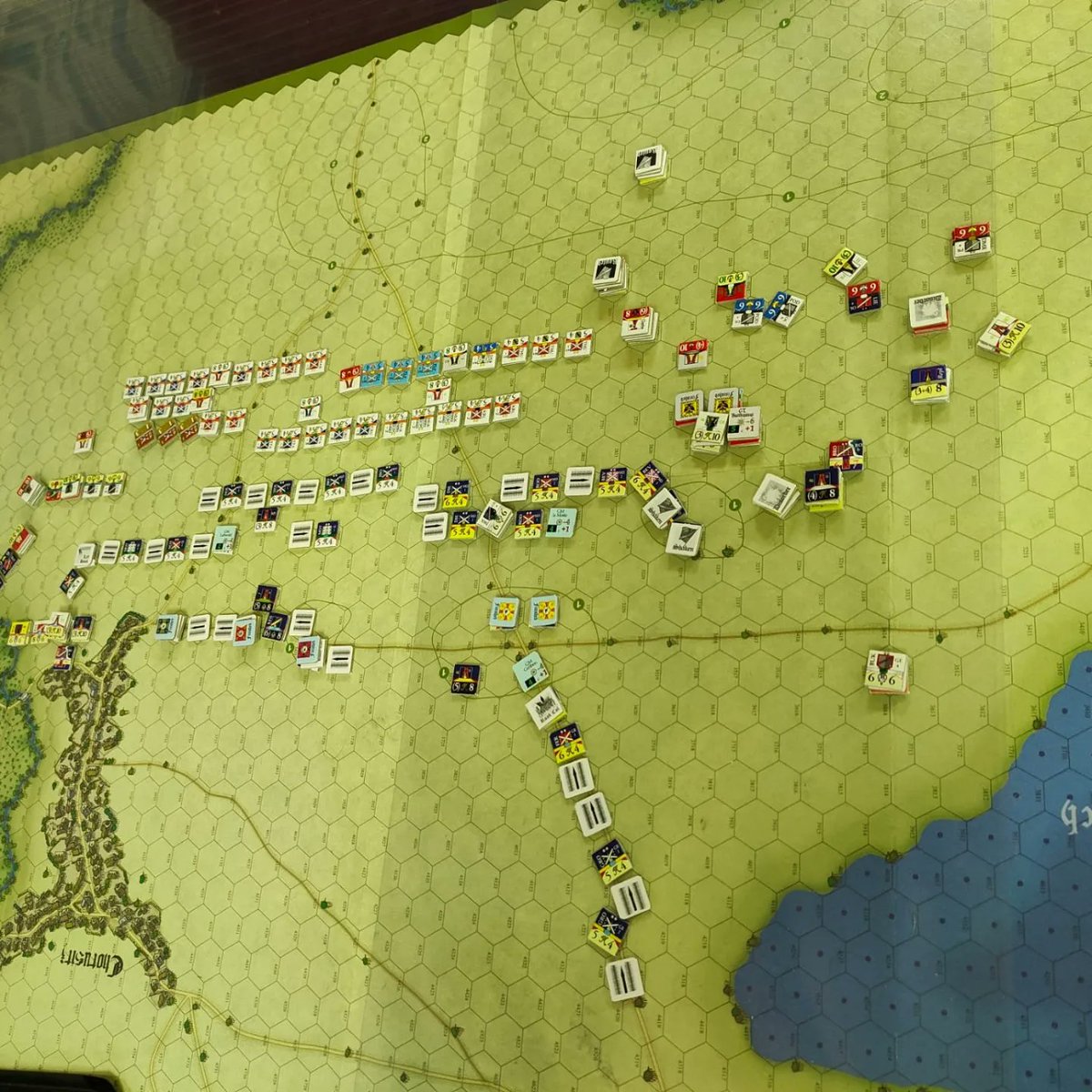 ClubDreadnought's tweet photo. Jugando a la última entrega de la serie BAR, "Mollwitz & Chotusitz: Battles of the First Silesian War" contiene las dos primeras batallas de la carrera de Federico el Grande.
#clubdreadnought #wargames #clashofarms #barseries #frederickthegreat #ageofreason https://t.co/OLyKM1kbTW