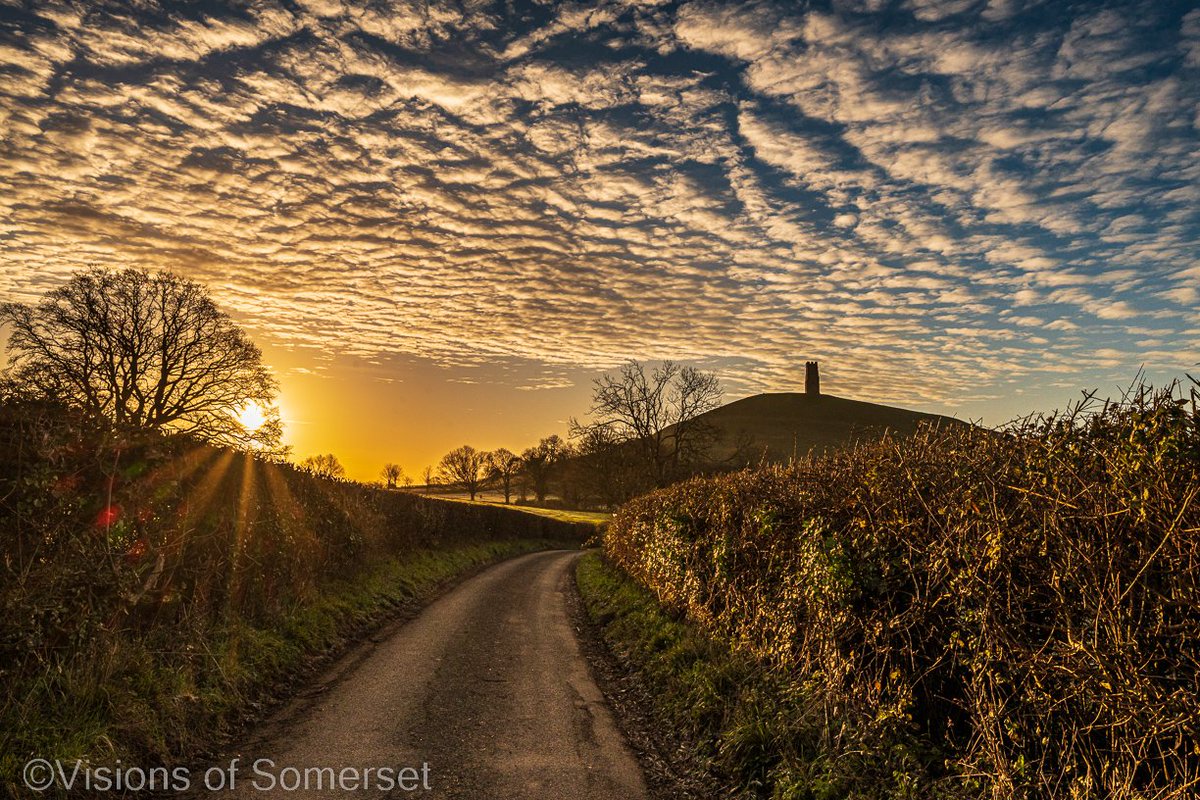 It's Somerset Day and I love living here and walking up Glastonbury Tor at sunrise. While I only photograph a tiny part of Somerset I hope it brings a little bit of Magic from this wonderful County. #somersetday #Somerset