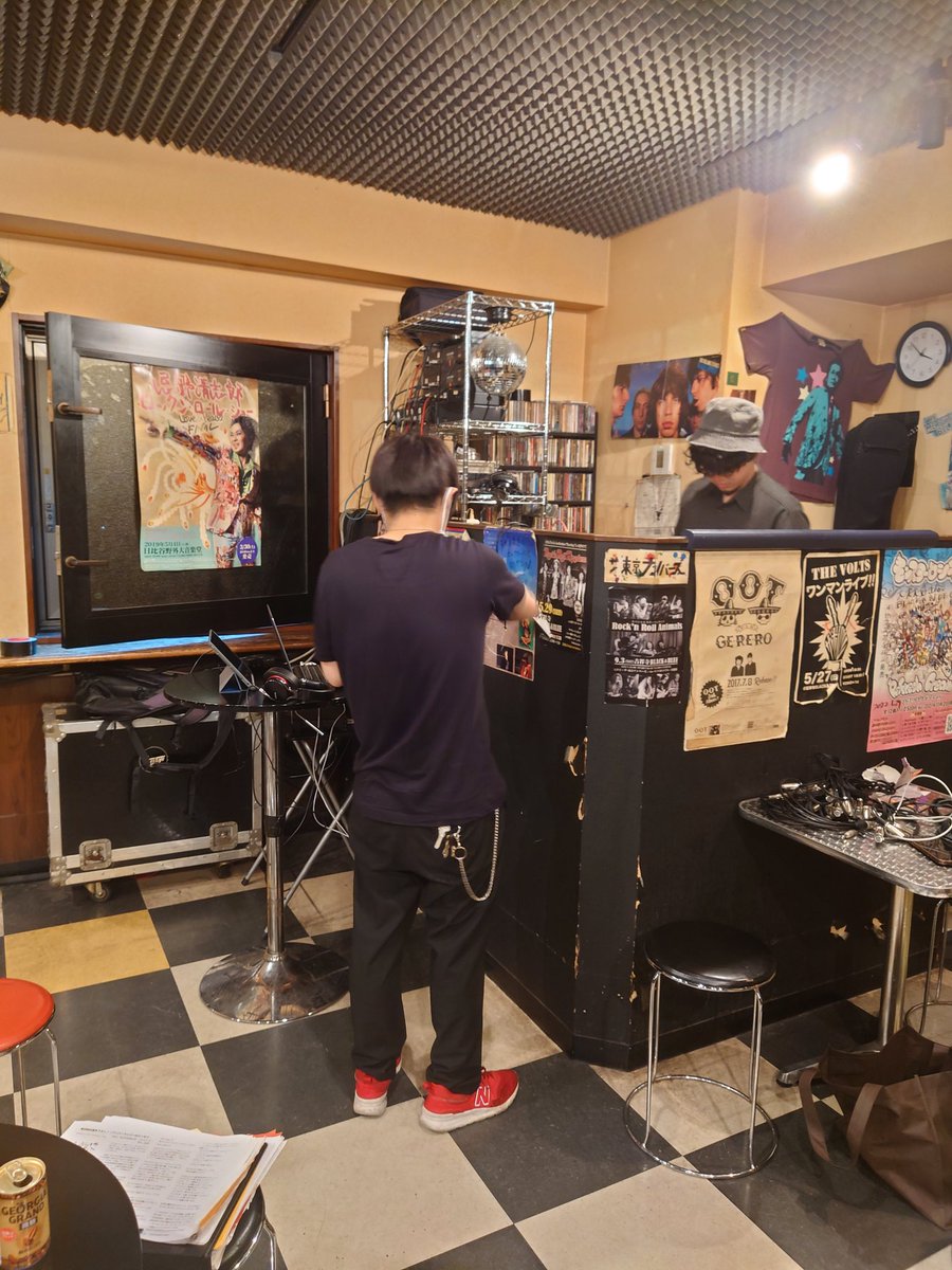 カトキング 吉祥寺ブラック&ブルーのマスター on Twitter "ライブレコーディング機材セッティング中！ ドキドキしちゃうね！ ご来場