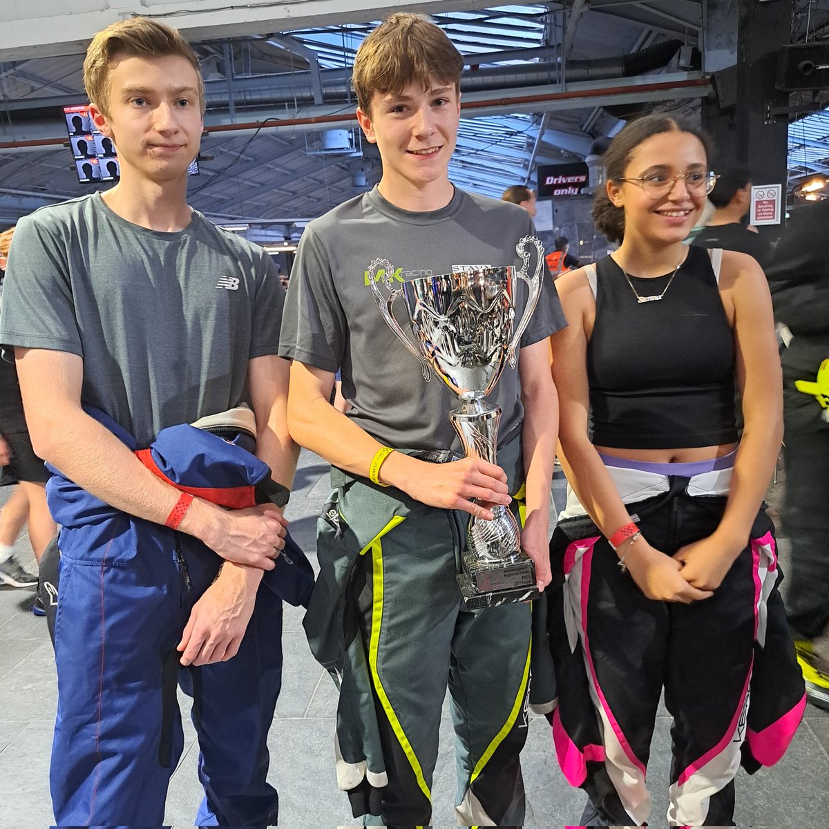 LeeRobertKilby's tweet photo. Fantastic effort from Max &amp; Team #Mitcham Sienna &amp; Luke to qualify for the National Final of the @karting_bskc at @karting Docklands last night 🥈🙌🏼🏎🏁

Six heats - 1st, 2nd, 3rd, 3rd, 4th &amp; 4th (11 teams on track) 🙌🏼

@tootingnewsie
@EBA_PhysEd
@ErnestBevinAcad 
#karting https://t.co/BVNp5EL0pa