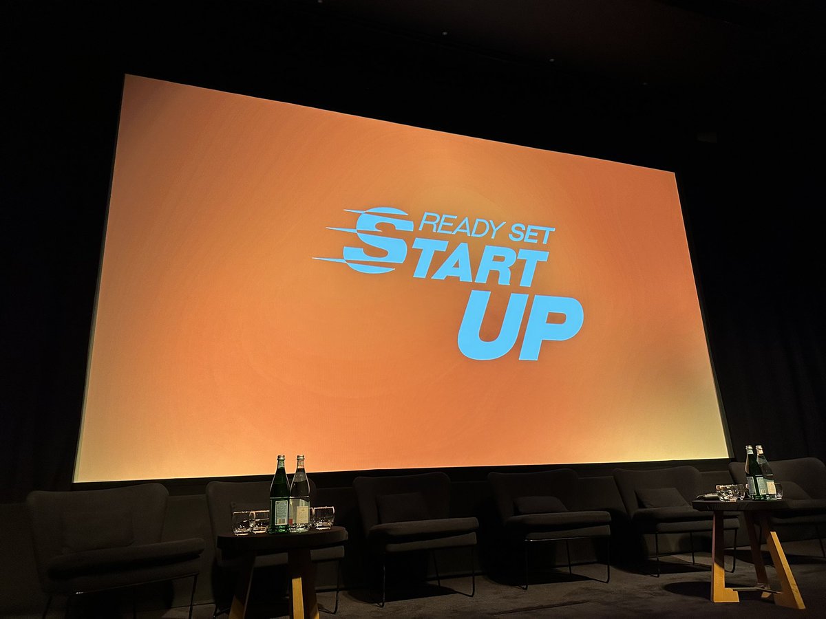 Eamonn Carey tweet media