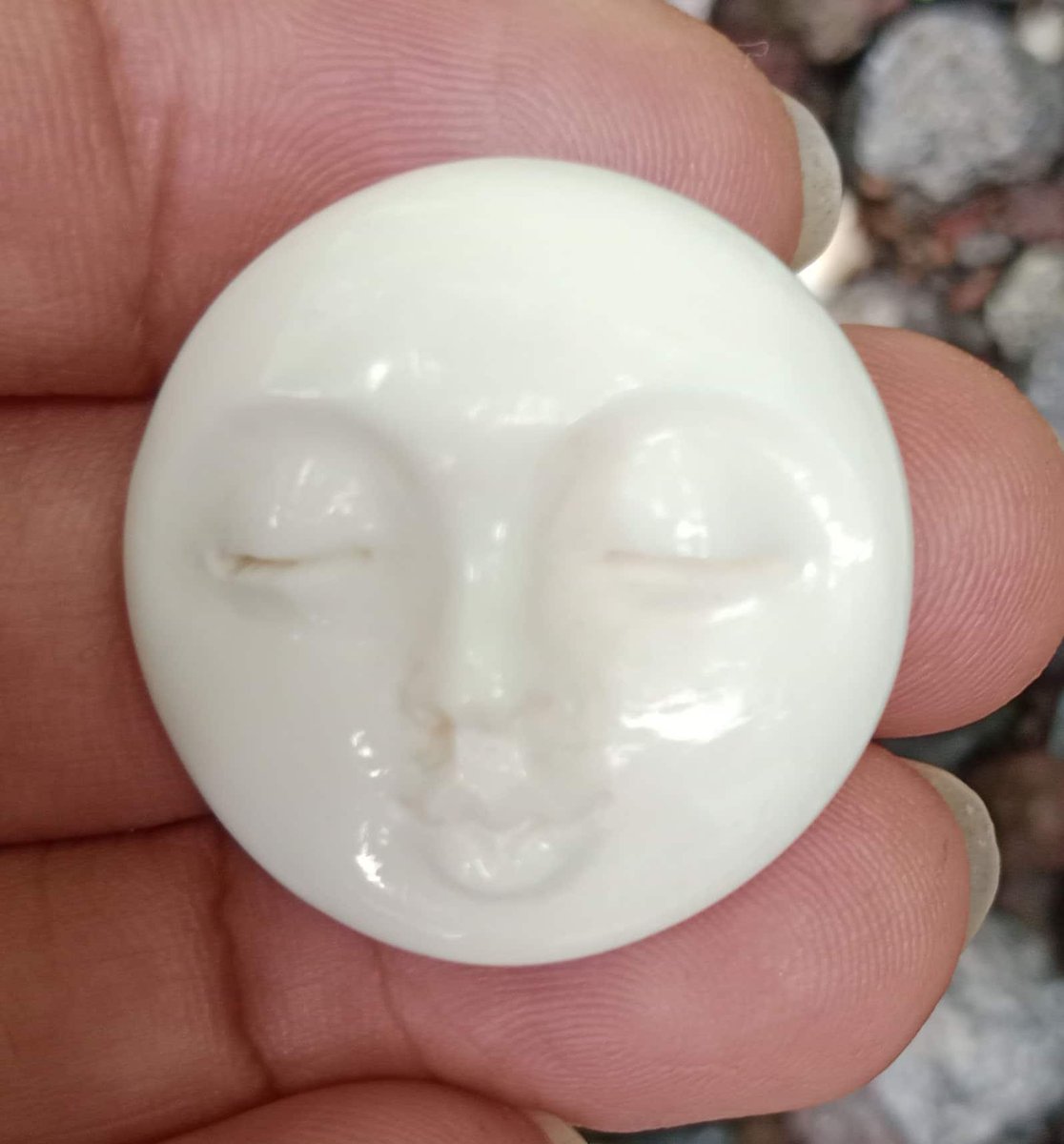 jerogingsir's tweet image. Moon Face, 25 MM ,Funny Moon Face, Kiss Moon Face, Carved Buffalo Bone,Silver Wrap,Necklace,Pendant,E905 etsy.me/42Q42Pr #bonehorn #carvedbuffalobone #silverwrap #moonface #beautifulmoonface #buffalobone #c
