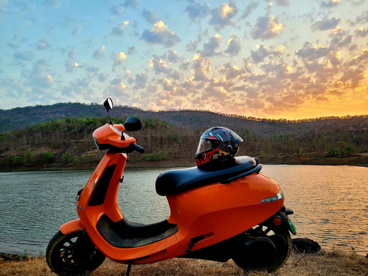 Sankman14's tweet photo. #WhatsYourHeaven #ola #olaelectric #Ev
"A Scooter ride is an adventure that is good for the body and great for the soul." - @Sankman14 https://t.co/B5Twzkwlf8