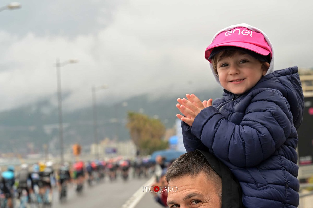 #salerno Il Giro incanta a Salerno - LE FOTO asalerno.it/il-giro-incant…