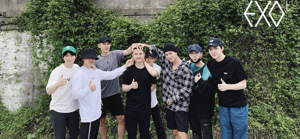 _awexome's tweet photo. EXO enlistment tradition

A thread https://t.co/psot9LP7wz