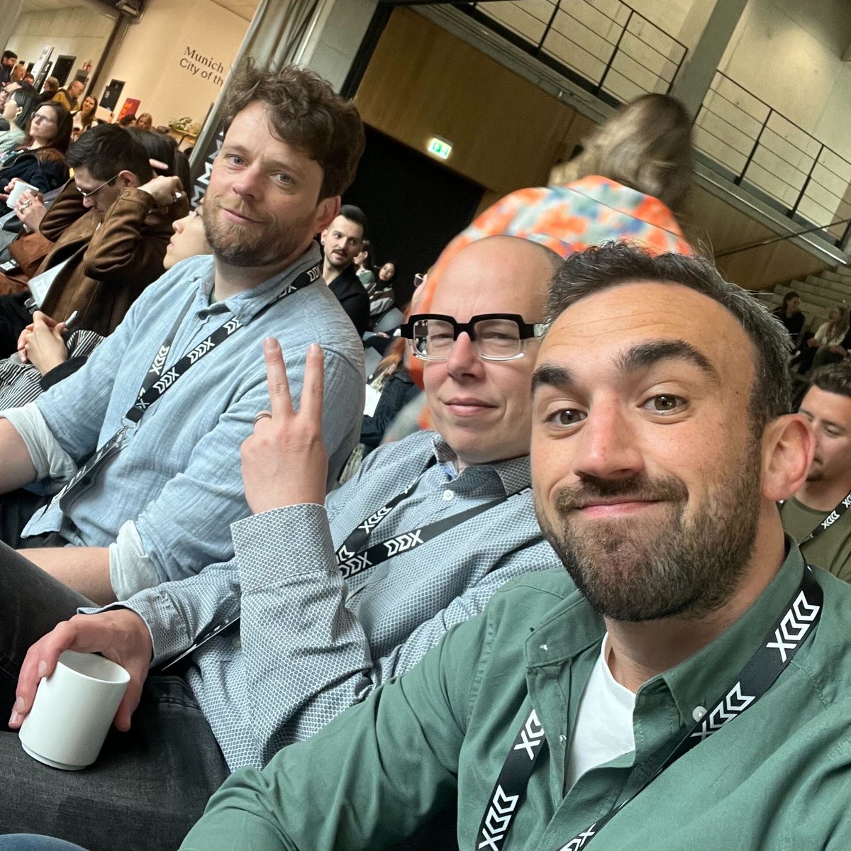 Monkeyshot tweet media