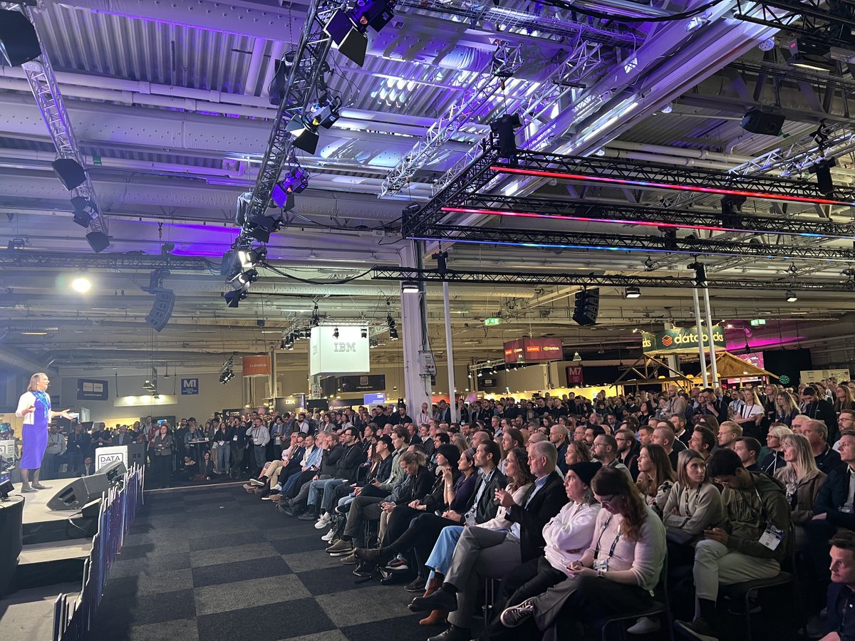 Hyperight_AB's tweet image. In her inspirational Keynote, Dr. Jennifer Belissent, Principal, Data Strategist at Snowflake, is sharing what it takes to design and deliver a data product that will deliver value to your organization.

#DataInnovationSummit #DataInnovationSummit2023 #DIS23 #DIS2030