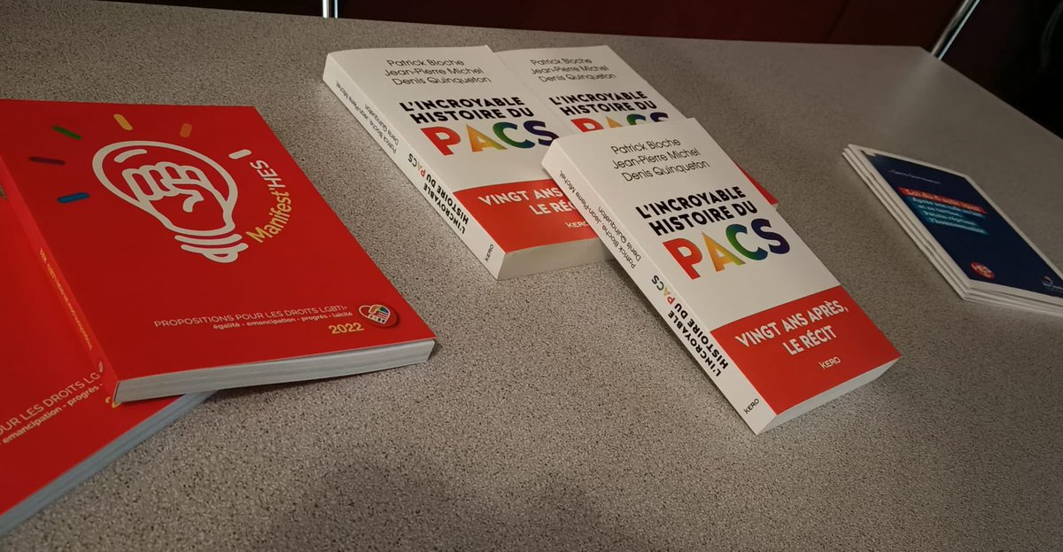 lamiaela's tweet photo. Hier le @PS_Paris célébrait les 10 ans du #MariagePourTous autour d’une conférence avec ceux qui y ont contribué et ceux qui se battent pour lutter pour les droits des personnes LGBTI+🏳️‍🌈

En tant que socialiste, nous devons continuer ce combat en faveur de l’égalité ✊🏽 https://t.co/RLjCtxYZww