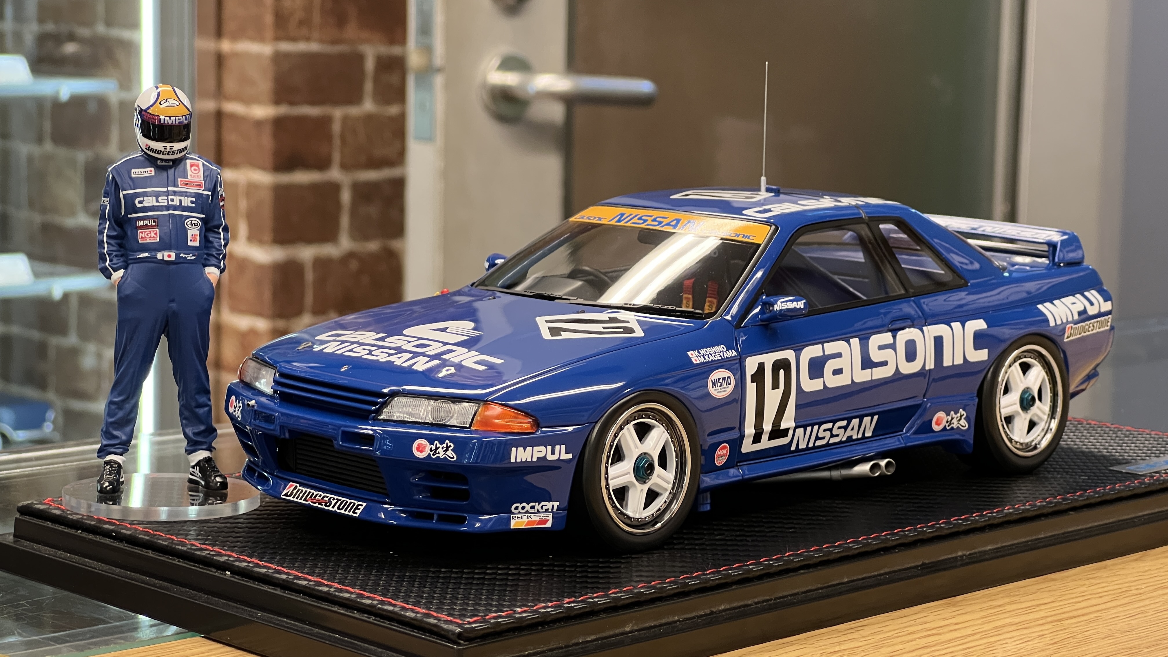 イグニッションモデル WEB 1/18 CALSONIC SKYLINE (#12) スカイライン