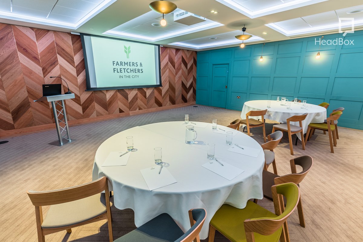 We have all the high-spec technology you’ll need for your event and sound-absorbent acoustics at the Livery Hall, so you'll have no distractions and total focus for your event.

#barbican #venuehire #event #eventprofsuk #business #londonvenue #londonevent #eventplanning #graysons