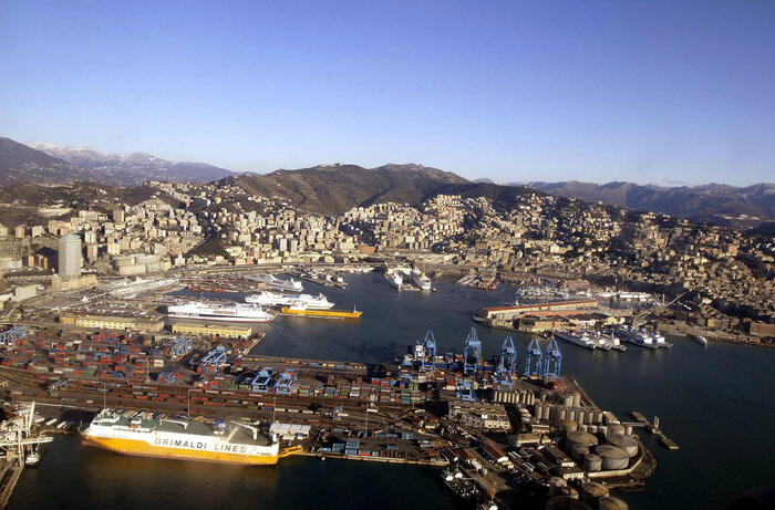 Marcel_Bel89's tweet photo. PODCAST | A Genova posti letto a 2 euro contro il caro affitti https://t.co/CWB6HXgHnX https://t.co/2JO9UAOhan