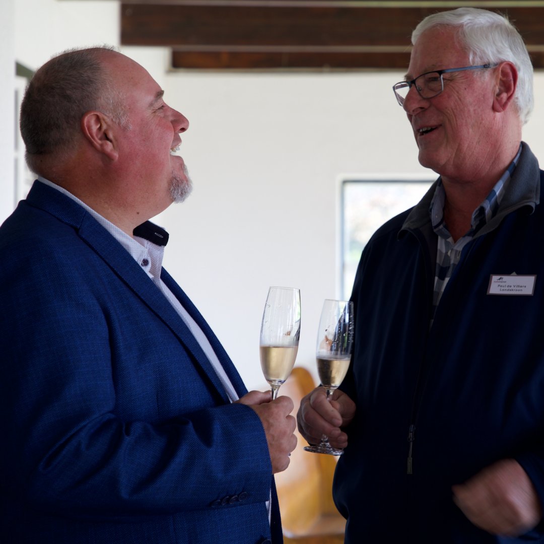 Hallo Merlot tweet media