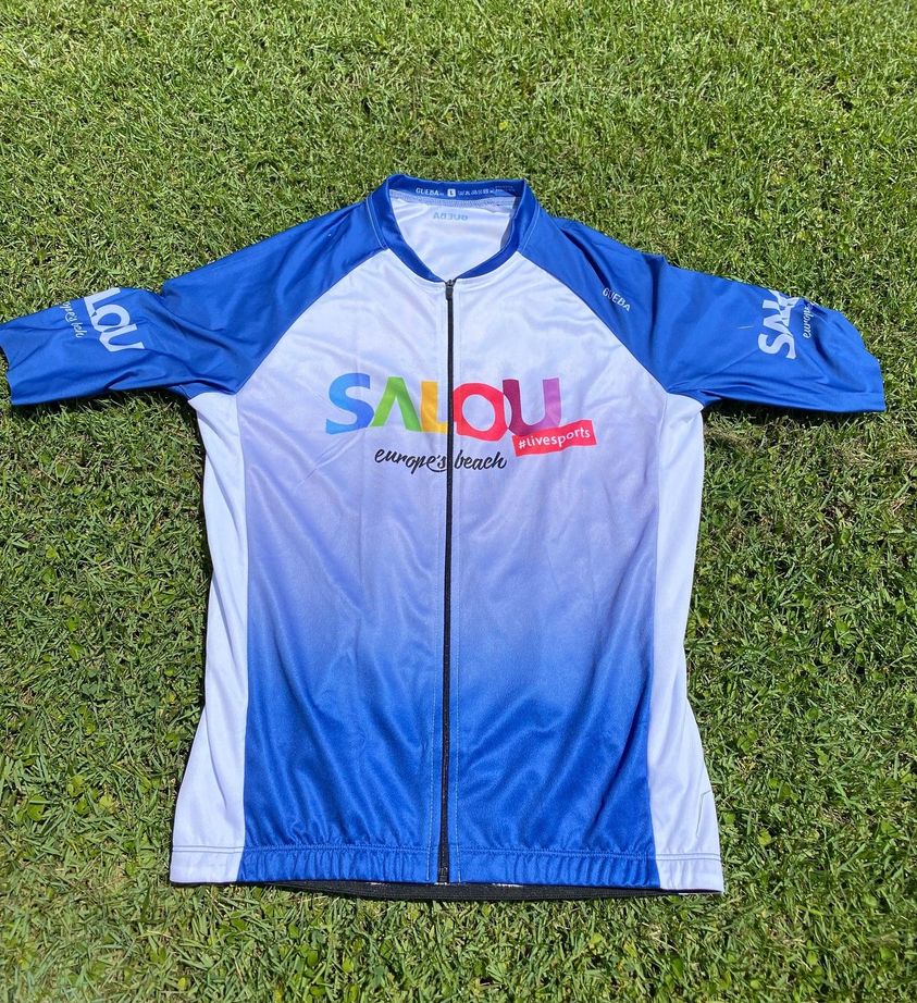 visitsalou's tweet photo. 📢 #SORTEO 📢 ¿Quieres conseguir este maiot de ciclista? 🚴🏻 3 pasos: 

1- ❤️ Dale like a este post y 😜 Síguenos @visitsalou

2- Menciona a quién se lo regalarías

3- 🔃 Haz retuit

💬Comenta con quién harás las rutas

El 15/05 anunciamos ganador

#VisitSalou #SalouEsports #Salou https://t.co/qxt5JUzHpm