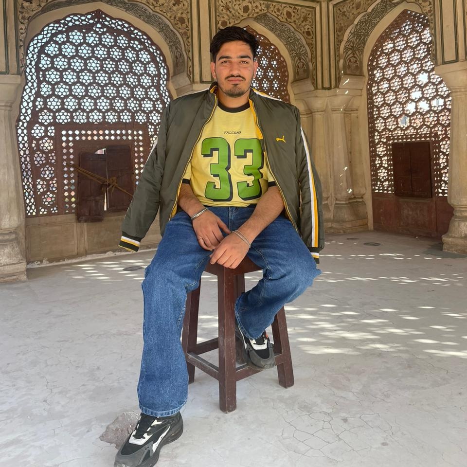 AkshayPannu2's tweet photo. #NewProfilePic https://t.co/P6i3YQiSqh