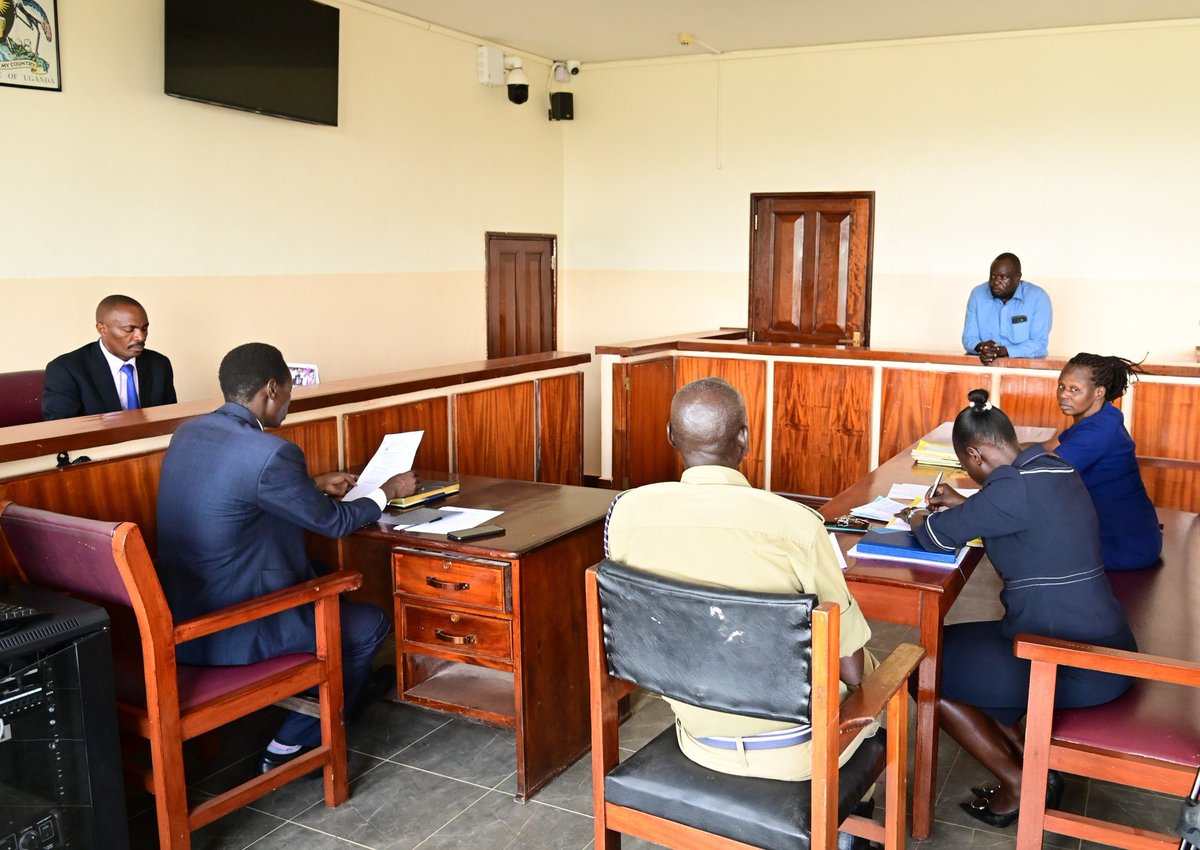 RAtuzarirwe's tweet photo. Gulu City Commercial Officer remanded over PDM funds, The @AntiGraft_SH in liaison with @CID1_UG arraigned Mr Komakech Nickson Atemo to Gulu Chief Magistrates Court on charges of Giving False Information in relation to the mismanagement of PDM funds.
He's remanded till 26/5/2023 https://t.co/qtRnJKW0KA