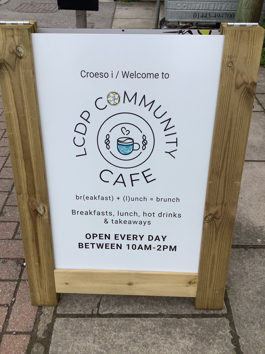 CFSMPENCOED's tweet photo. Thank you to Jolene and team for the welcome at LCDP….the work you do is absolutely amazing and totally inspiring. I look forward to working with you to help bring 2 local communities together. @LlanharanDropi1 @WG_Education @PencoedCompHead @CroestyS #communitypartnerships https://t.co/ZuiHZurDtp