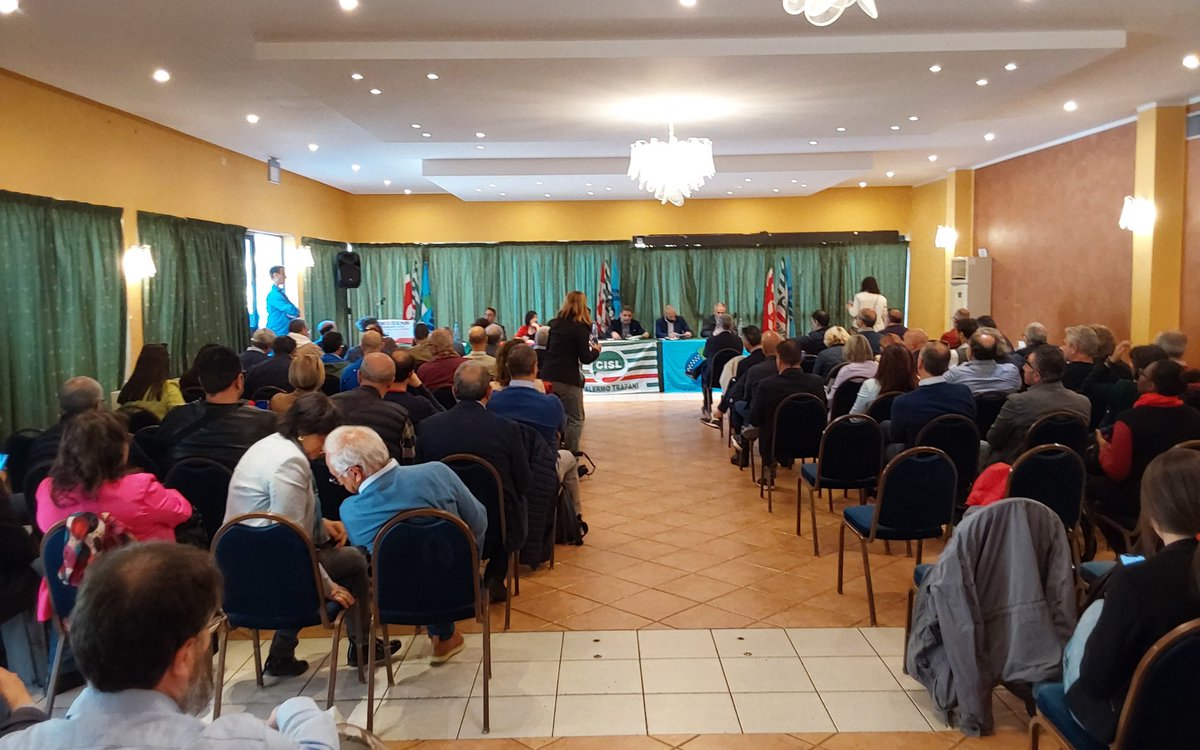 CislPaTp's tweet photo. Al via a Palermo all'attivo unitario per lanciare le proposte dei tre sindacati per una nuova stagione del Lavoro e dei Diritti. Coordina i lavori il segretario generale Cisl Palermo Trapani @leonardolapiana concluderà il  segretario generale @CislSicilia Sebastiano Cappuccio. https://t.co/rE71h97OlU