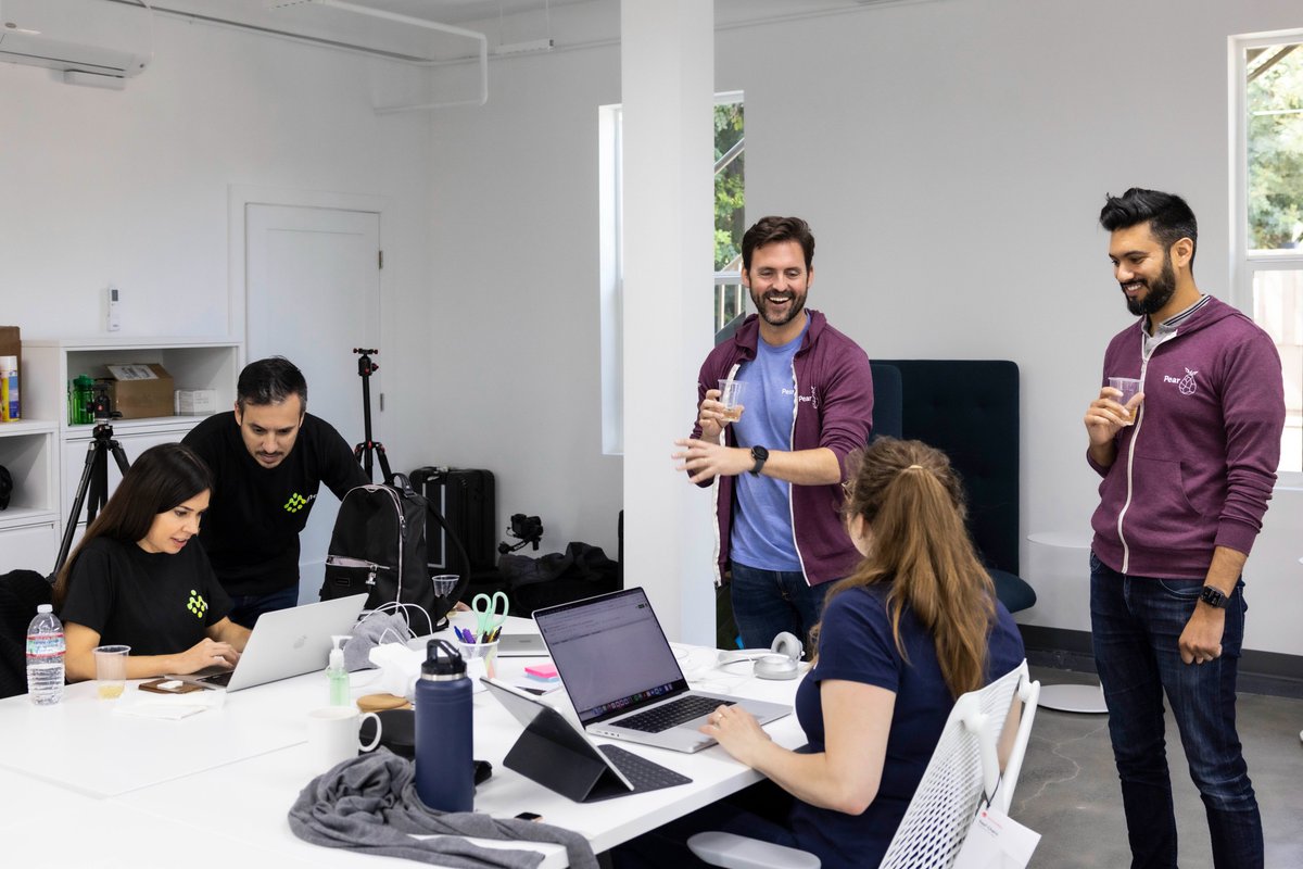 joseluisagell's tweet image. #PearX is transformational for many early stage companies, but it's particularly valuable for our international founders who get to experience the way businesses are built in #SiliconValley. I have fond memories working with @MentaFintech, @spathios , @openfortxyz , @PemPem_tech