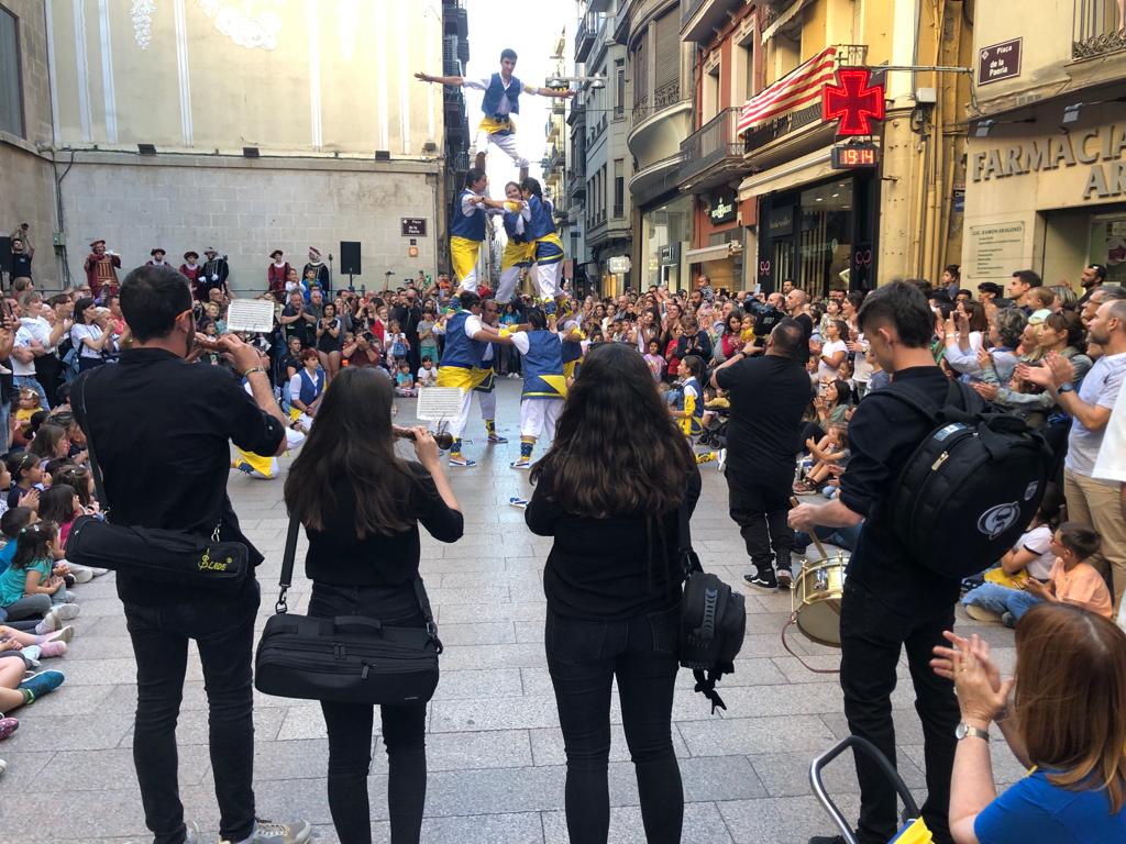 anna2000fm's tweet photo. Ahir vam començar la Festa Major de Lleida acompanyant el Ball de Valencians.
@GerardPouget patrocina aquestes fotos! https://t.co/Ia22nr7vaK