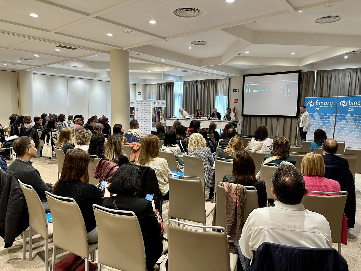 BinarySftw's tweet image. Comenzamos la #JornadaVitoriaGasteiz sobre novedades #laborales #tributarias con gran asistencia de profesionales de empresas y #despachosprofesionales junto a @WKa3Software y el apoyo del @CGSAlava 
Ongi Etorri !!