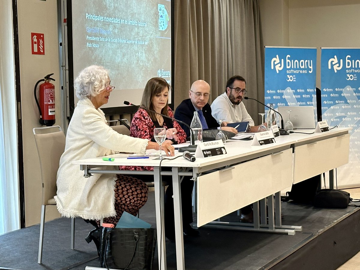 BinarySftw's tweet image. Comenzamos la #JornadaVitoriaGasteiz sobre novedades #laborales #tributarias con gran asistencia de profesionales de empresas y #despachosprofesionales junto a @WKa3Software y el apoyo del @CGSAlava 
Ongi Etorri !!