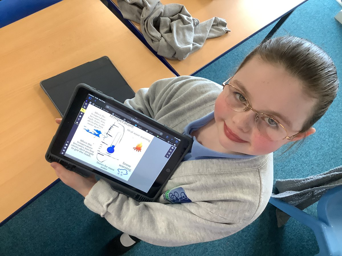 StAgnesY4's tweet image. Some super designs for automated machines complete with algorithms to trigger a warning signal if extreme weather is detected using sketch pad #stagnescomputing