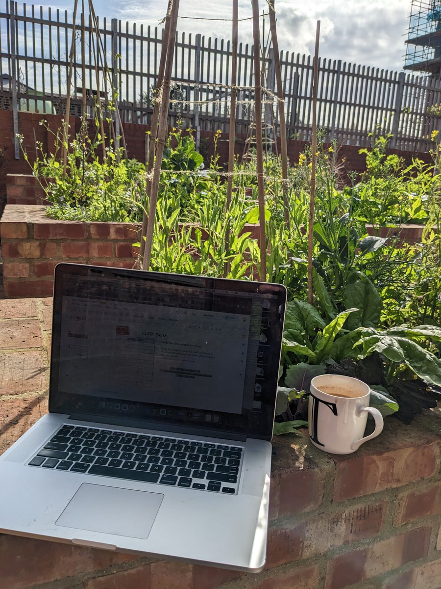 Tomthefoodchamp's tweet photo. Love the mid-spring explosion of green @H_SchoolofFood as I move into the outside 'office' https://t.co/O07mEHwJDo
