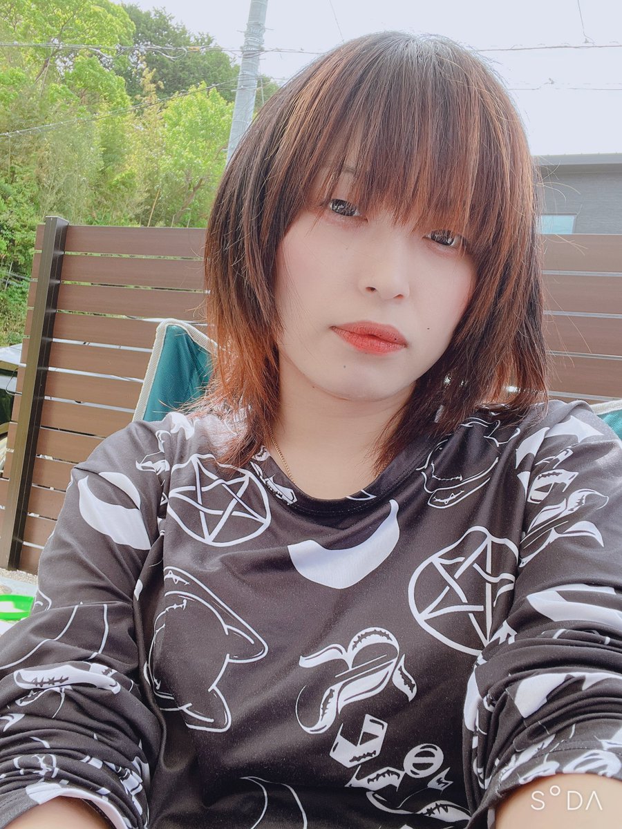 xsxzxmxr____'s tweet photo. 普通より泥沼な人生歩んでるけど沼なりに幸せな生き方してる方だと思う。自分が幸せと思わないと強く生きれないから。
今年のGWは別界隈の人とBBQして楽しかったな。世代全然違うけど受け入れてくれたの嬉しいし子ども欲しいなって思えた。まだ自分がクソガキだから親になれないしそもそも相手いないわ https://t.co/6GxJ0U4U1l