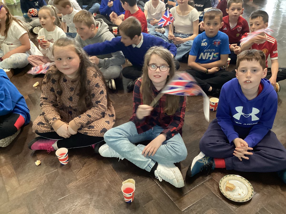 @Plasnewydd_EFYDD (@dosbarthefydd) on Twitter photo 
