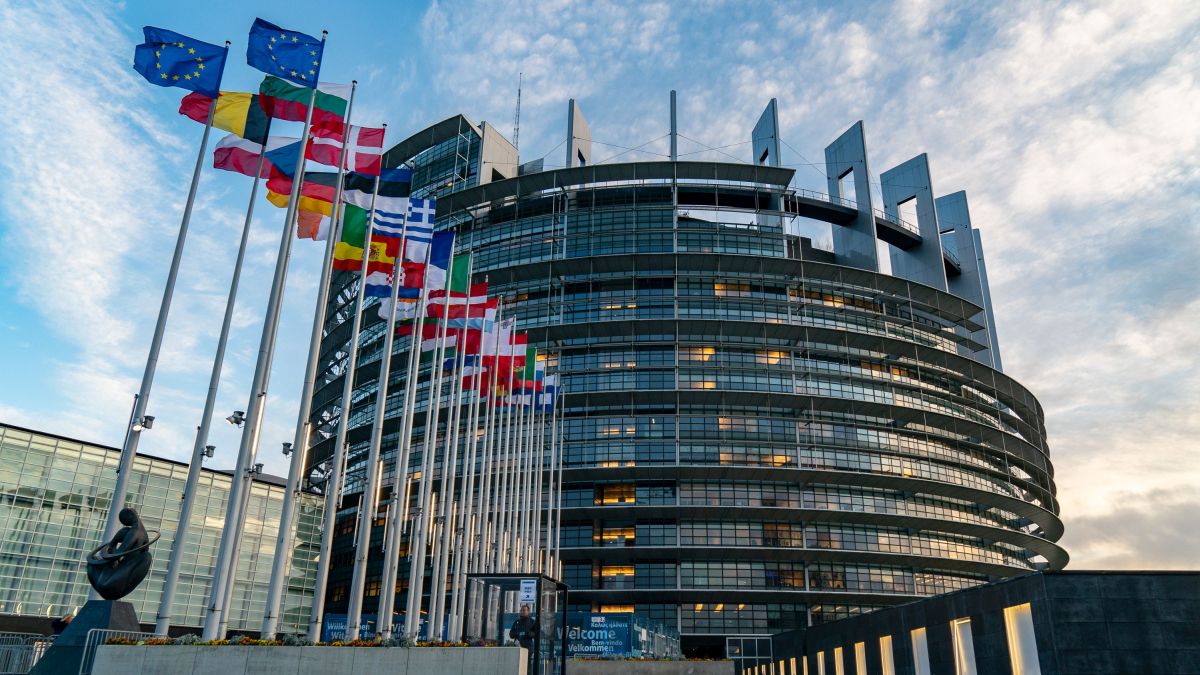 Wissenschaftliche #Politikberatung für das Europäische Parlament: Das KIT koordiniert eine Gruppe internationaler Einrichtungen für #Technikfolgenabschätzung. kit.edu/kit/pi_2023_03…
📸 CC-BY-4.0/© Europäische Union 2020