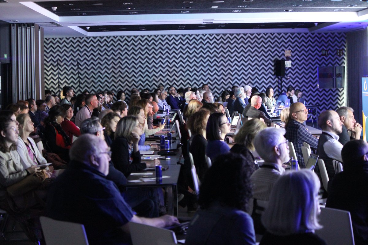 International Meeting on Laminopathies (@imlaminopathies) on Twitter photo The first speakers of the 'Mechanisms of Laminopathies (II)' session captivated the audience with their talks! 👏🏼 We learned from:
🔬 <a href="/BonneGisele/">Gisele Bonne</a>, from <a href="/Inst_Myologie/">Institut de Myologie</a>
🧪 <a href="/ChiaraLanzuolo/">Chiara Lanzuolo</a>, from <a href="/CNRsocial_/">CNR Consiglio Nazionale delle Ricerche</a> Institute of Biomedical Technologies
🧬 Philippe Collas, from @collas_lab The first speakers of the 'Mechanisms of Laminopathies (II)' session captivated the audience with their talks! 👏🏼 We learned from:
🔬 <a href="/BonneGisele/">Gisele Bonne</a>, from <a href="/Inst_Myologie/">Institut de Myologie</a>
🧪 <a href="/ChiaraLanzuolo/">Chiara Lanzuolo</a>, from <a href="/CNRsocial_/">CNR Consiglio Nazionale delle Ricerche</a> Institute of Biomedical Technologies
🧬 Philippe Collas, from @collas_lab