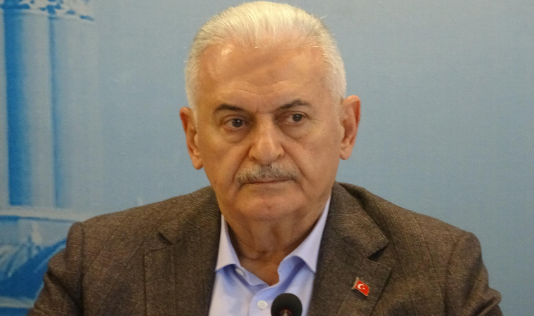 cumhuriyetgzt1's tweet photo. '14 Mayıs'ta terör örgütleri de sandığa geliyor' diyen Binali Yıldırım: 'Siyaset bel altından yapılmamalı'
https://t.co/u8et2DcHTv https://t.co/VJ3gIUA3Dl