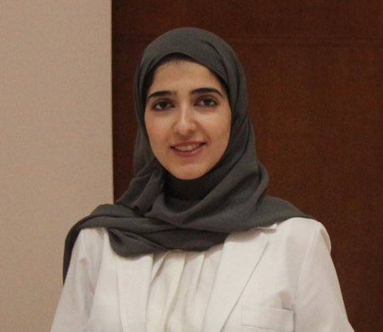 انجاز جديد يُضاف لبنات الوطن..

المبتعثة السعودية في جامعة هارفارد "ملاك الهدلق" تنال جائزة ليستر بوركيت المقدمة من الجمعية الأمريكية لطب الفم، وذلك نظير بحثها الذي توصلت من خلاله إلى طريقة جديدة لعلاج التغيرات البيضاء قبل السرطانية في الفم.

-