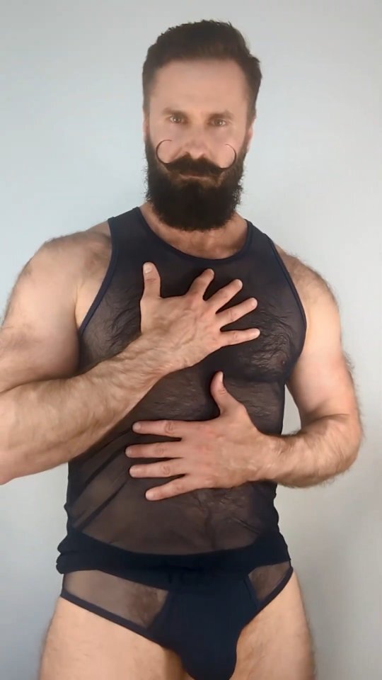 I Must Say I Love How This New <a href="/teamm8/">TEAMM8</a> Sheer Collection Feels Over Hair 😋
#style #fashion #touch #mensstyle #menswear #mensfashion #hair #hairy #estilo #reels #reelsinstagram #instagood #instadaily #fyp #beard #bearded #barba #vibes #mood #wow #under… instagr.am/reel/CsGcwhEgz…