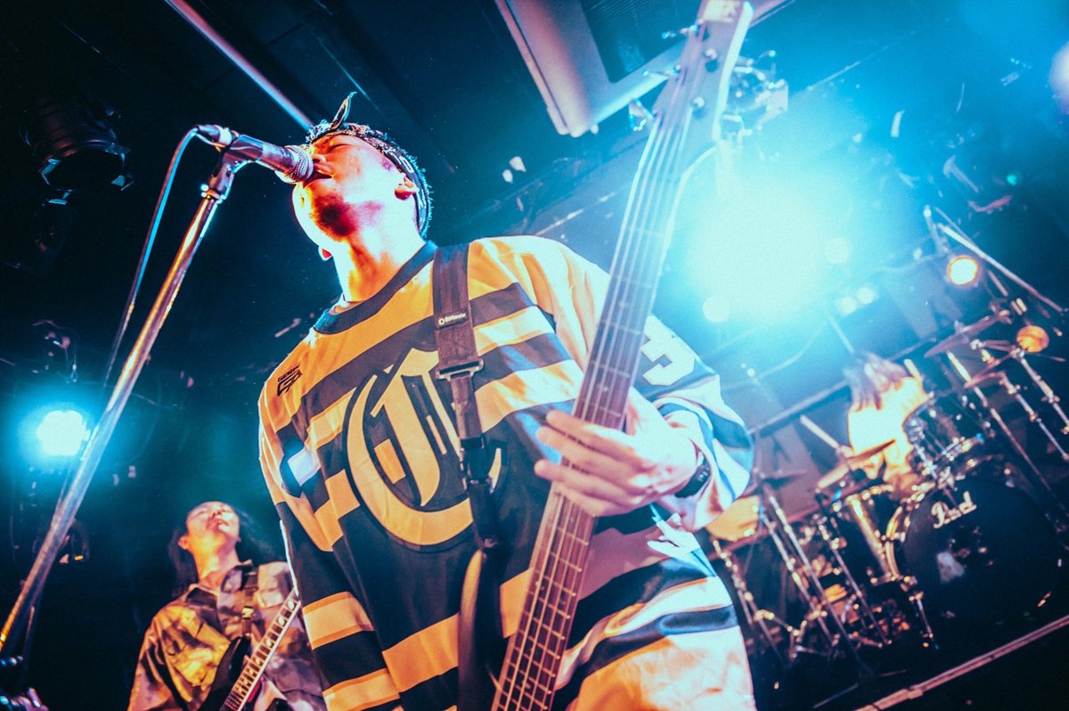 sshinnyoo's tweet photo. 2023.5/10(水)
shinjuku ANTIKNOCK presents
【Talking Heads vol.8】

楽しすぎて見事に二日酔いです✌️🔥

やっぱアンチノック、酒とライブ最高すぎすね🔥

ありがとう新宿🔥🔥

📸by @ypk_works 

#FooLiGANS
#フーリガンズ https://t.co/mLxcc6PJdo