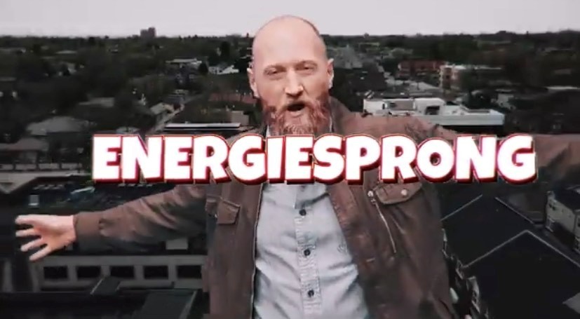 EnergiesprongUK's tweet photo. 🎤 A rap about retrofit? Yes please! 

New York based rapper and science communicator @BabaBrinkman has created this brilliant video to help #MakeRetrofitSexy and raps about the Energiesprong approach! We love it! 🙌

👀 Watch the full video here: https://t.co/813zJcwi9S https://t.co/u02KcExRG3