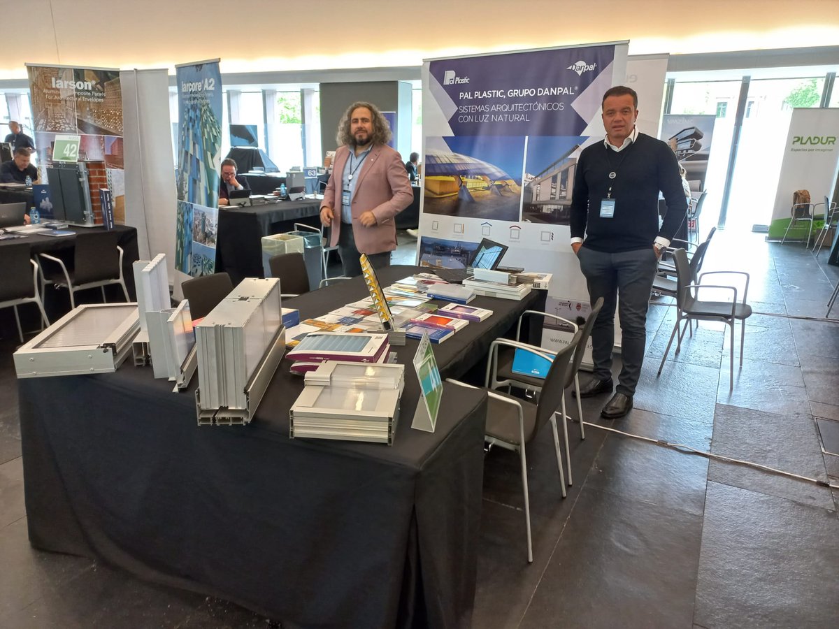 ¡Ya está todo listo en Foro Contract Pamplona! Hoy nos reuniremos con varios arquitectos para dar solución a sus proyectos a través de nuestros sistemas.

Mas info:  cutt.ly/E6lYzq4

#Sistemasarquitectónicos #Cubiertas #Fachadas #PalPlastic #Danpal #Cubiertas #Luznatural