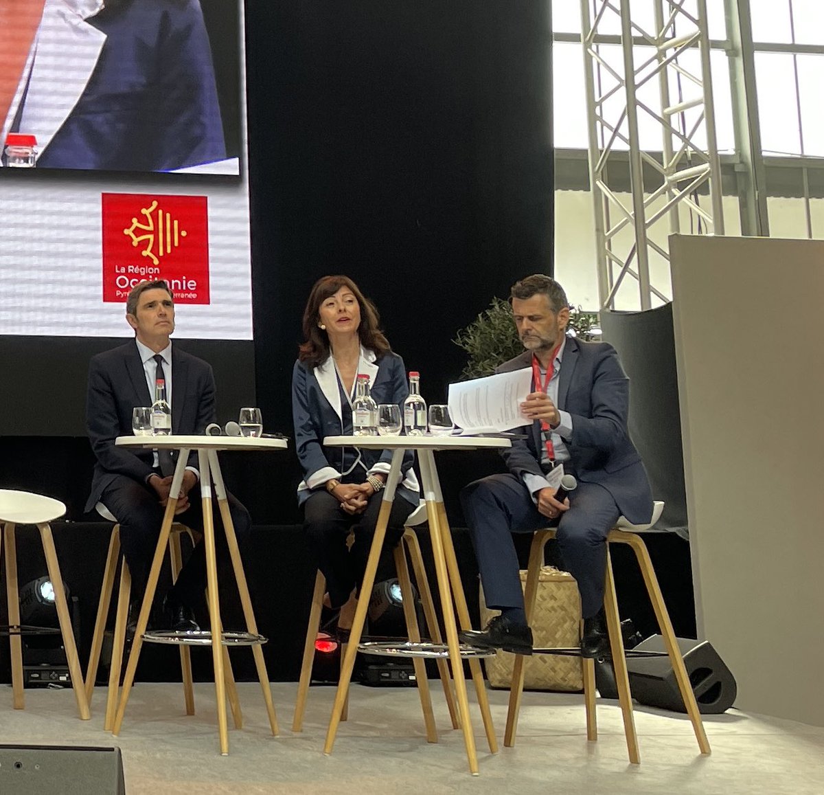 AMF_46's tweet photo. Près de 1200 élus présents à Toulouse pour les Premières rencontres des maires d’Occitanie, organisées par la Région @Occitanie, en partenariat avec l’@l_amf Occitanie.
#AMFOccitanie #AMF09 #AMA #AMF12 #AMF30 #AMF31 #AMF32 #AMF34 #AMF46 #AMF48 #AMF65 #AMF66 #AMF81 #AMF82 https://t.co/rH72Y2sRm2