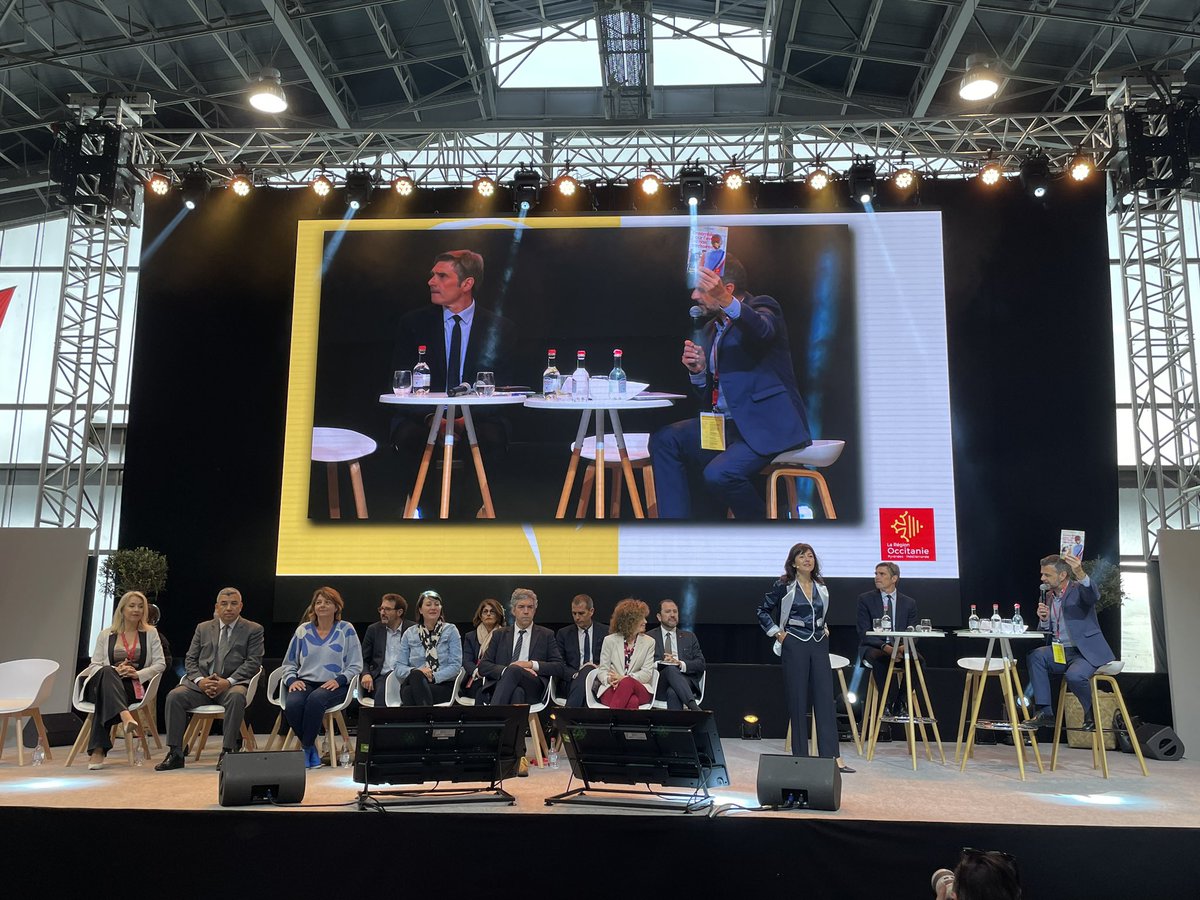 AMF_46's tweet photo. Près de 1200 élus présents à Toulouse pour les Premières rencontres des maires d’Occitanie, organisées par la Région @Occitanie, en partenariat avec l’@l_amf Occitanie.
#AMFOccitanie #AMF09 #AMA #AMF12 #AMF30 #AMF31 #AMF32 #AMF34 #AMF46 #AMF48 #AMF65 #AMF66 #AMF81 #AMF82 https://t.co/rH72Y2sRm2