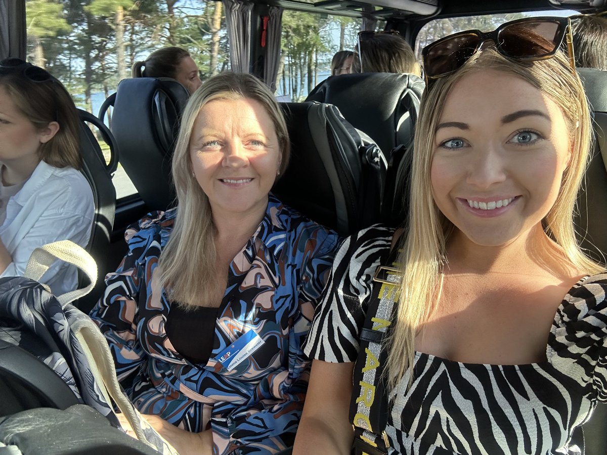 Miss Jones tweet media