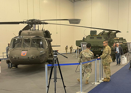 Exelasis tweet media