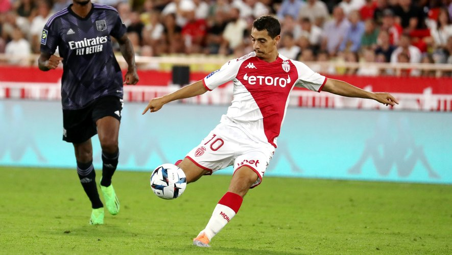 🚨 Les Suspendus de la GW371  #Sorare 🟥

RT ♻️ et ❤️ pour le soutien !  🫶

🇫🇷 Ligue 1
- Touzhar (Ajaccio)
- Hountondji (Angers)
- Wieteska (Clermont) 
- Makengo (Lorient)
- Ben Yedder (Monaco)
- Maripan (Monaco) 
- Savanier (Montpellier)
- Wooh (Rennes)
- Djiku (Strasbourg)

🇮🇹