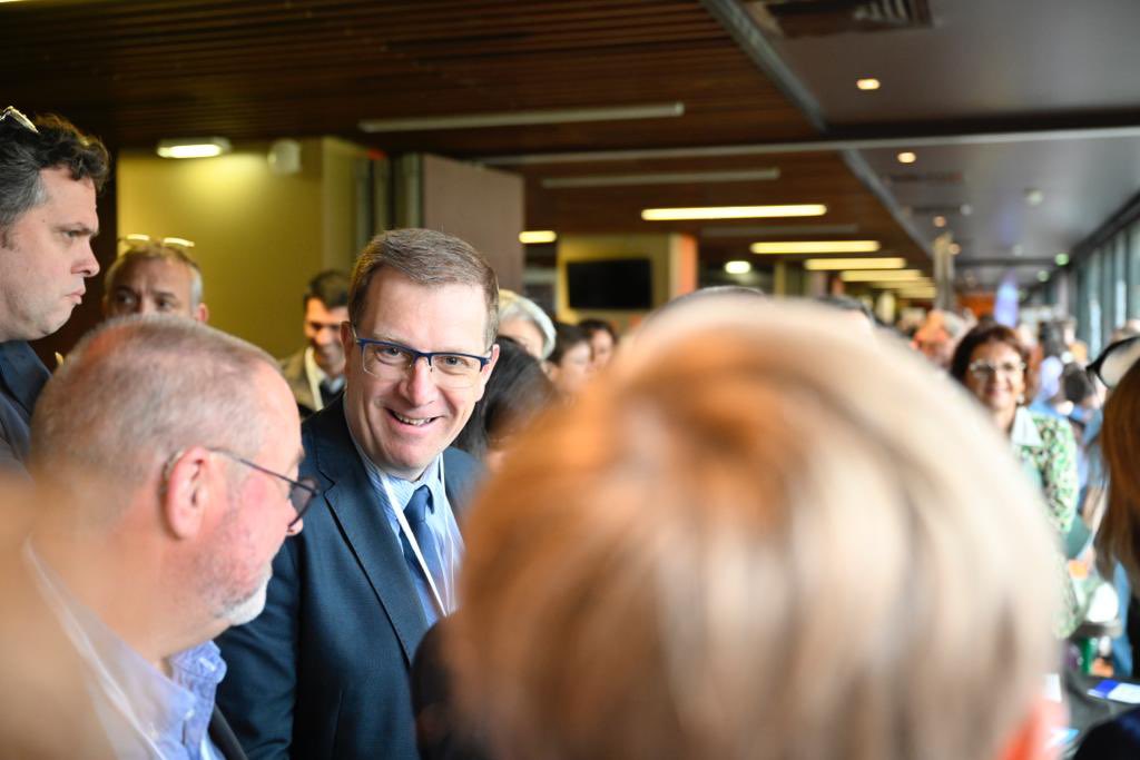 lasarthe_72's tweet photo. Samuel Chevallier, Président de la Commission chargée de l'Emploi, représentant Dominique Le Mèner, Président du #CD72, est présent au Festival Régional des Mini-Entreprises des Pays de la Loire, au Mans. 

✅70 mini-entreprises et plus de 1200 personnes sont attendus à l'occasion de la 12e édition de ce Festival de de l’entrepreneuriat jeunesse.