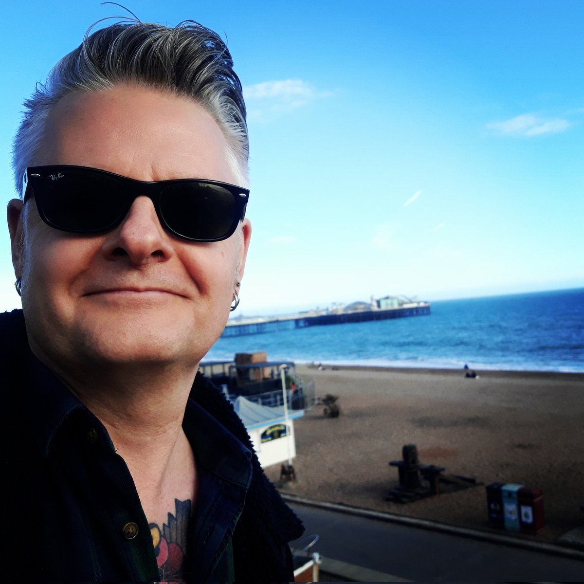 VicGalloway's tweet photo. Oh, I do like to be beside the seaside...
Hello Brighton!! 🏖 'Mon @thegreatescape
#thegreatescape #tge2023 #Brighton #widedays #creativescotland #showcasefestival #scottishmusic #scottishartists @widedays @CreativeScots #vicgalloway https://t.co/lPJ3M1wbSY