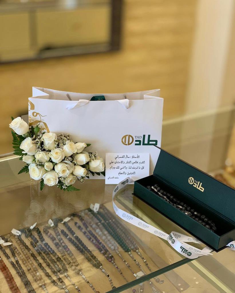 twww_9's tweet photo. يستاهلون العتبان 😂 

 #اليوم_العالمي_للعتبان https://t.co/oUDjsHpoPe