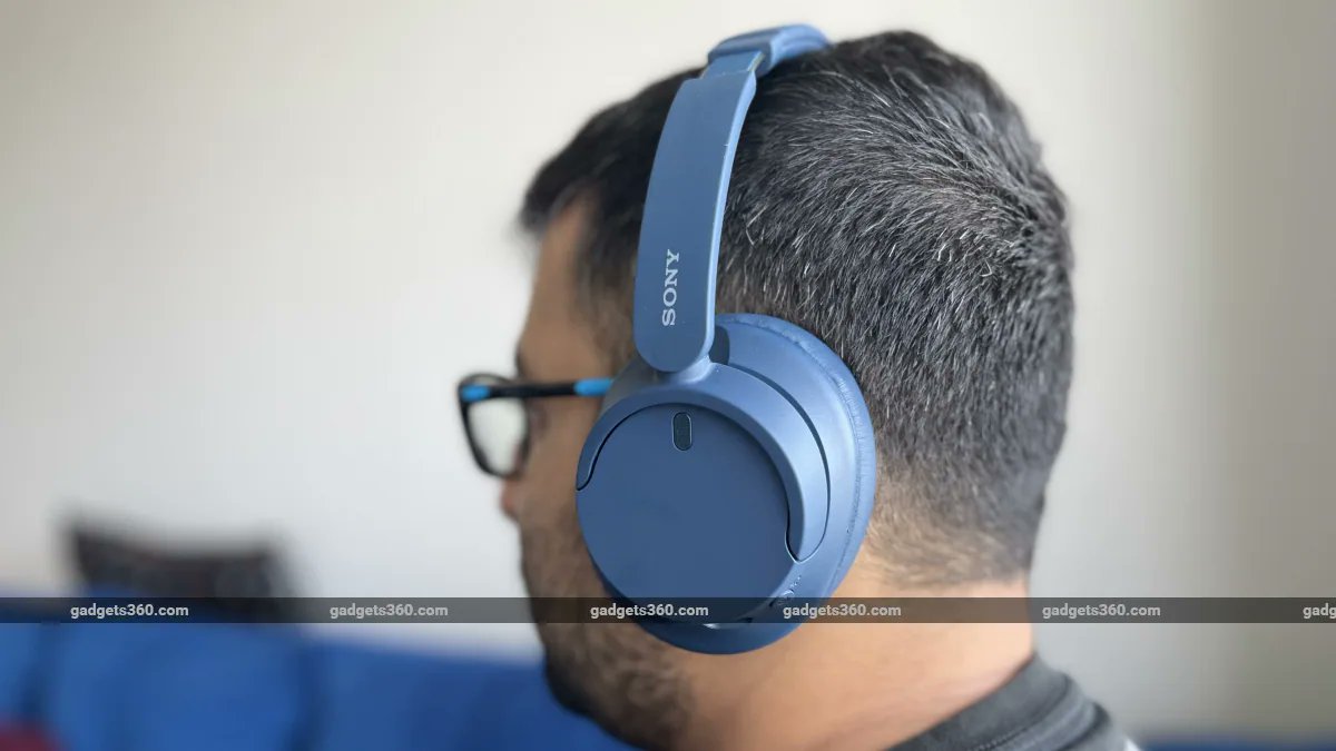 Sony WH-CH720N wireless headphones review