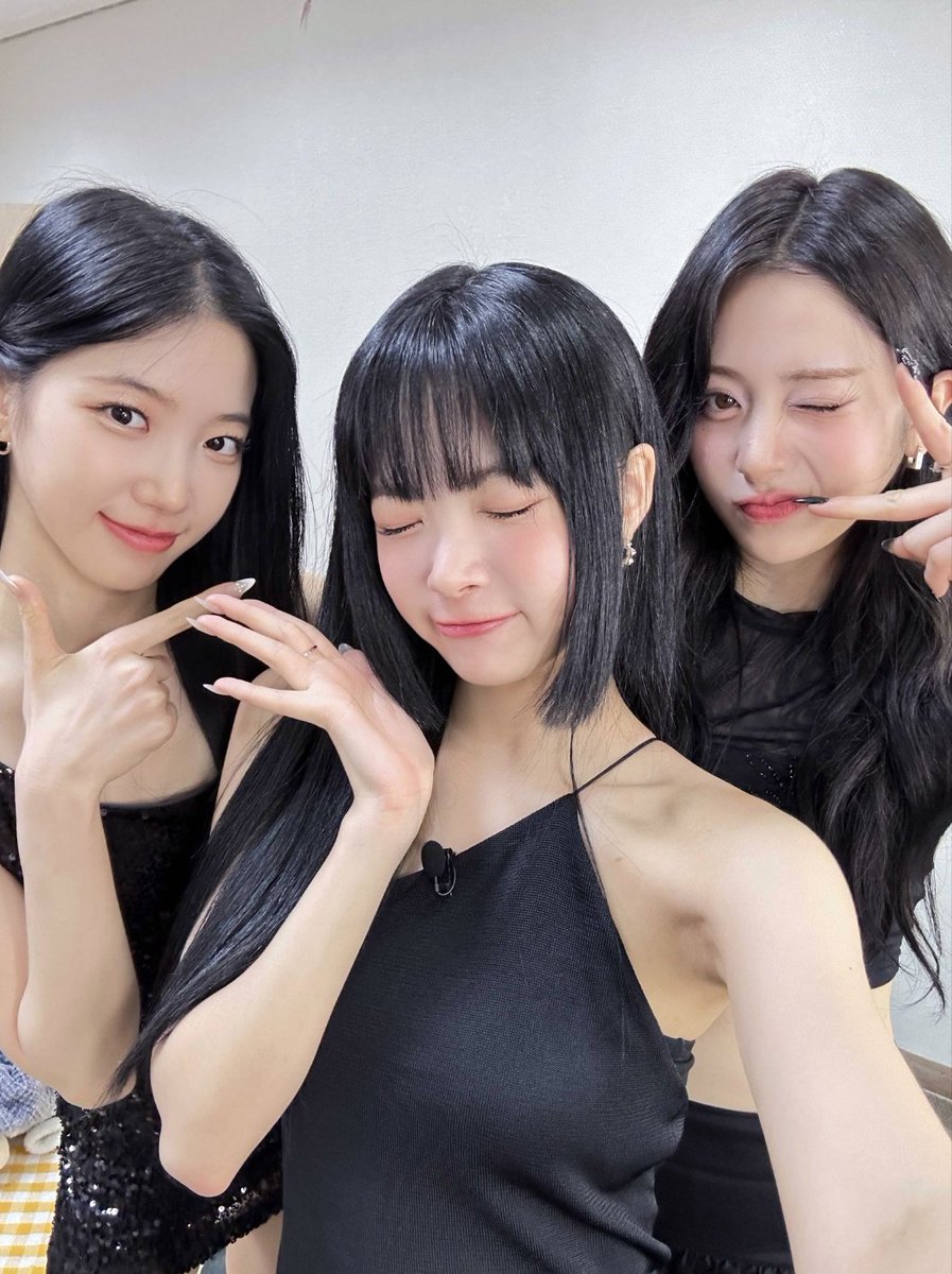 은채의 스타일기 tweet media