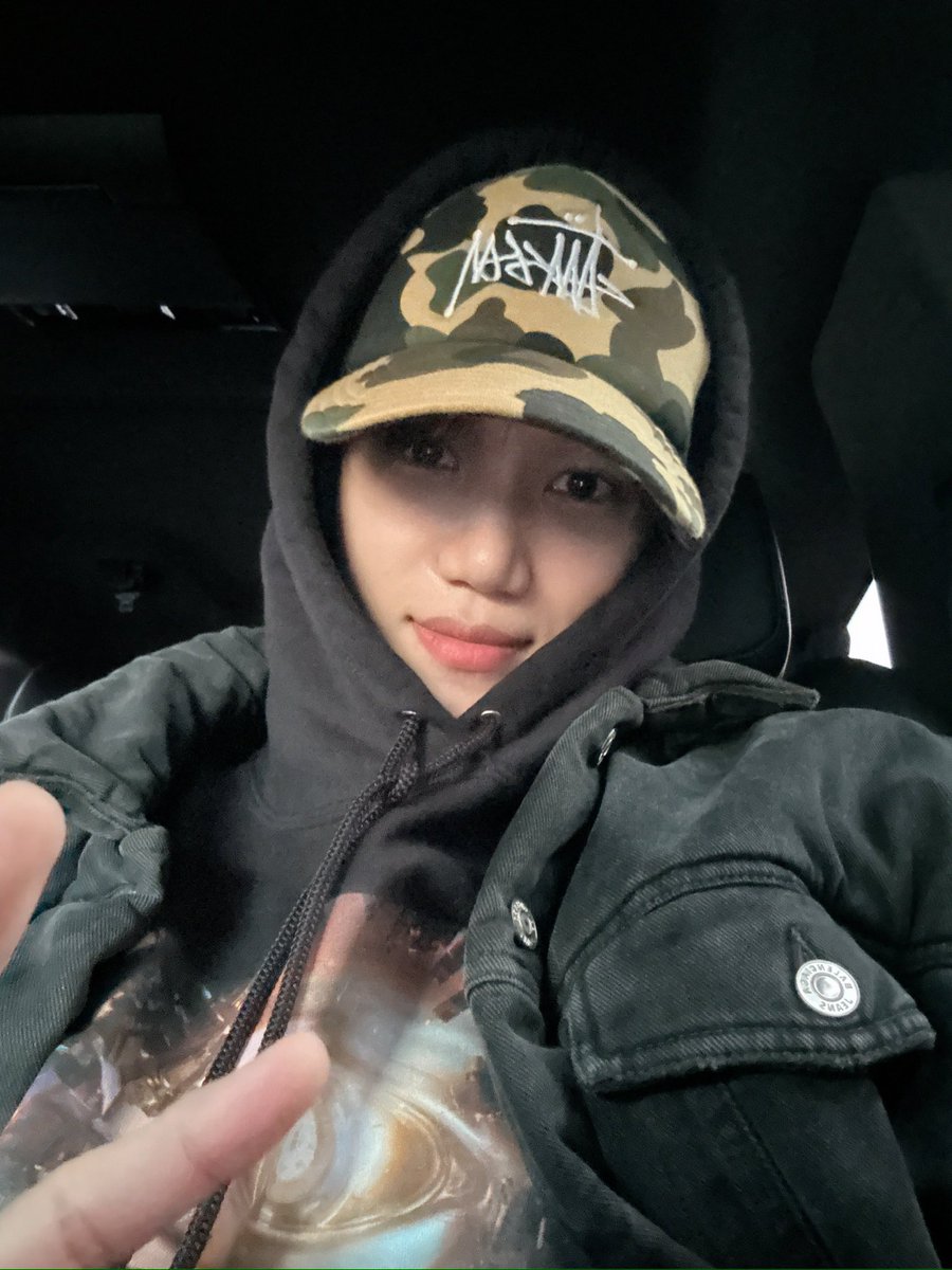 dowblej97's tweet photo. Hi Kim Jongin maaa first bias!! serve well and please comeback safely 🥺 see u in 640 day! love u always ♥️

#AlwaysHereForJongin sayang kai banyak-banyak 🥺♥️♥️ https://t.co/xCcYAPe34W